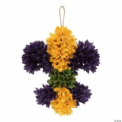 Fleur de Lis-Shaped Wreath